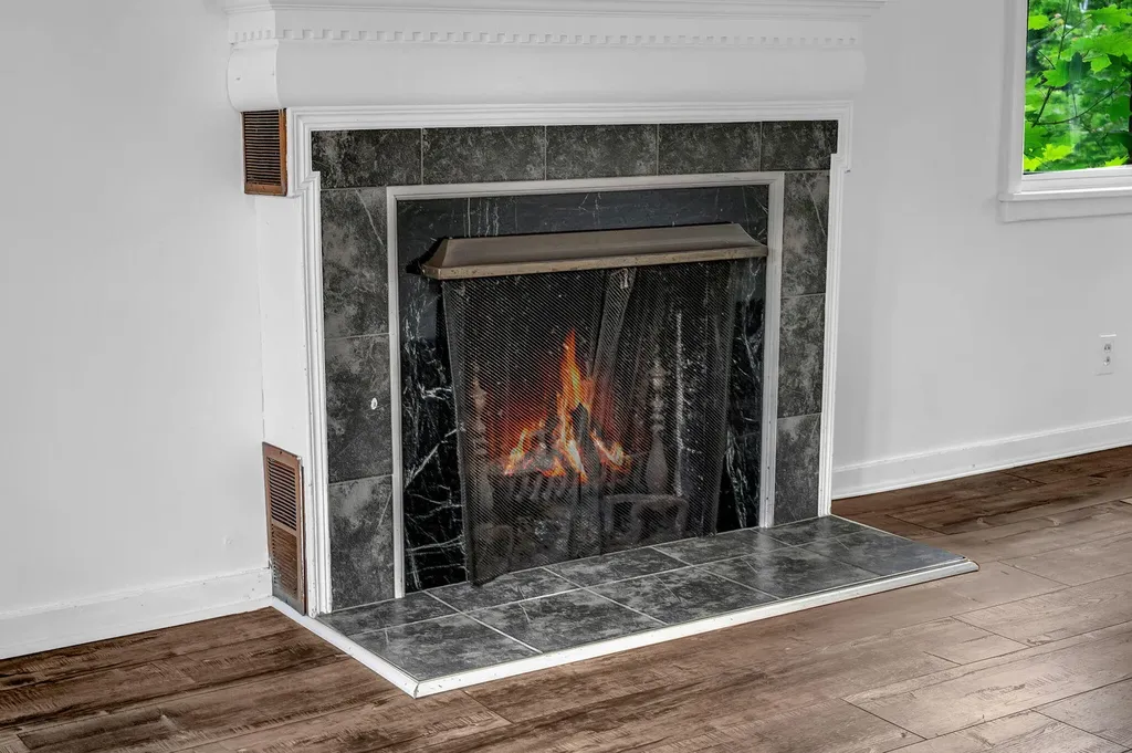 39 Manning Avenue Lewiston ME 04240