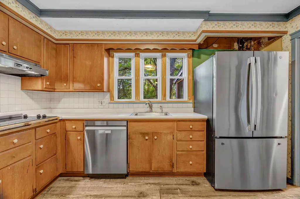 39 Manning Avenue Lewiston ME 04240