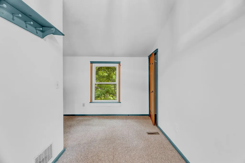 39 Manning Avenue Lewiston ME 04240