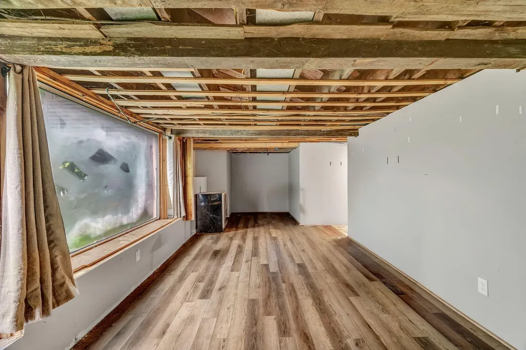 39 Manning Avenue Lewiston ME 04240