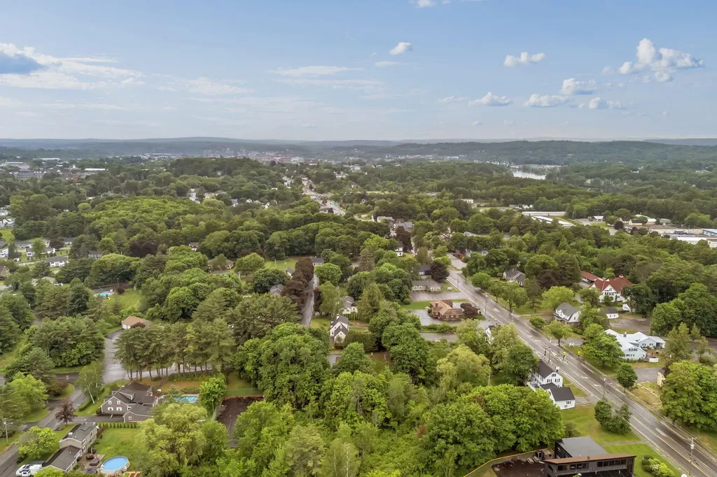 39 Manning Avenue Lewiston ME 04240