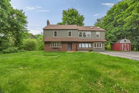 39 Manning Avenue Lewiston ME 04240
