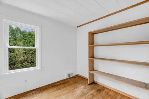 39 Manning Avenue Lewiston ME 04240