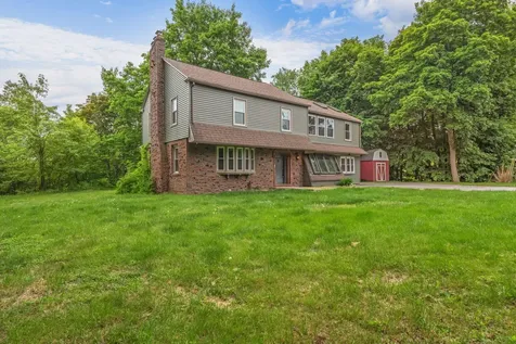 39 Manning Avenue Lewiston ME 04240