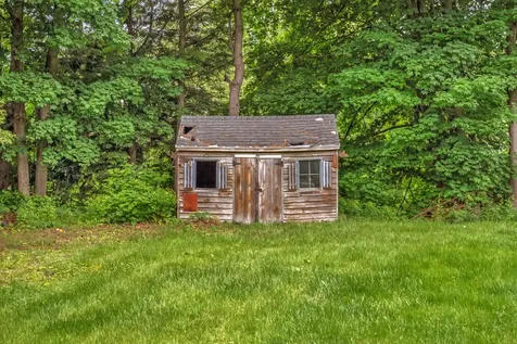 39 Manning Avenue Lewiston ME 04240