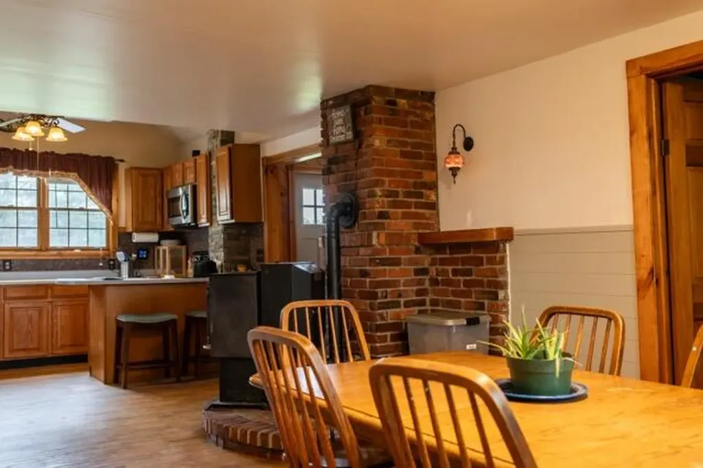 19 Stetson Road Newport ME 04953