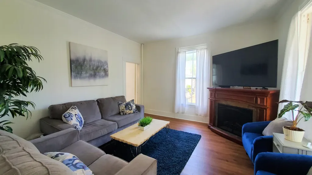 423 Hammond Street Bangor ME 04401