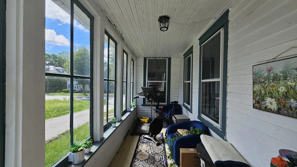 423 Hammond Street Bangor ME 04401