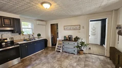 423 Hammond Street Bangor ME 04401