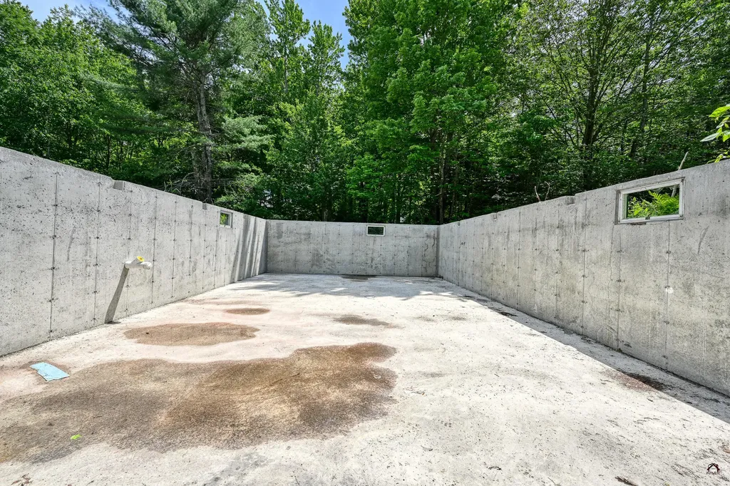 1075 Hill Road Clinton ME 04927