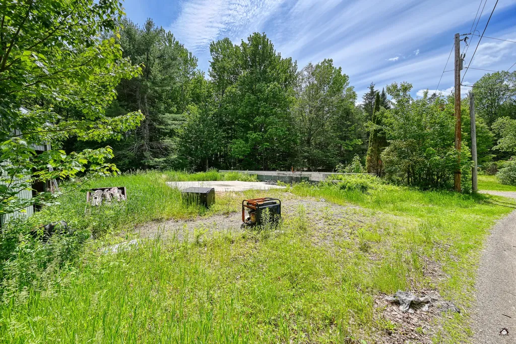 1075 Hill Road Clinton ME 04927