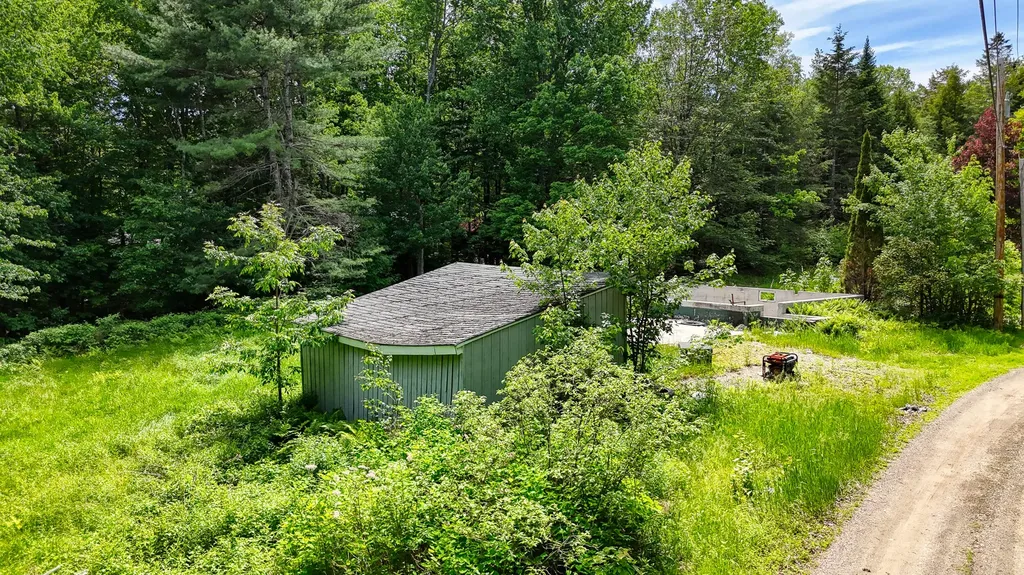 1075 Hill Road Clinton ME 04927