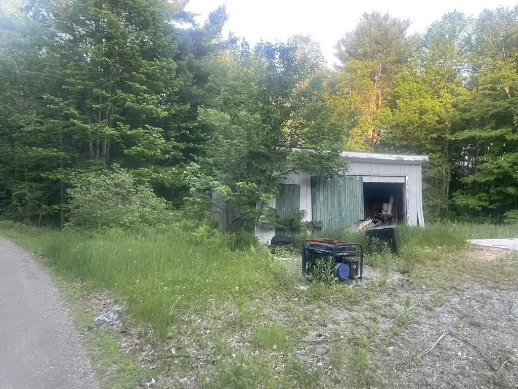 1075 Hill Road Clinton ME 04927