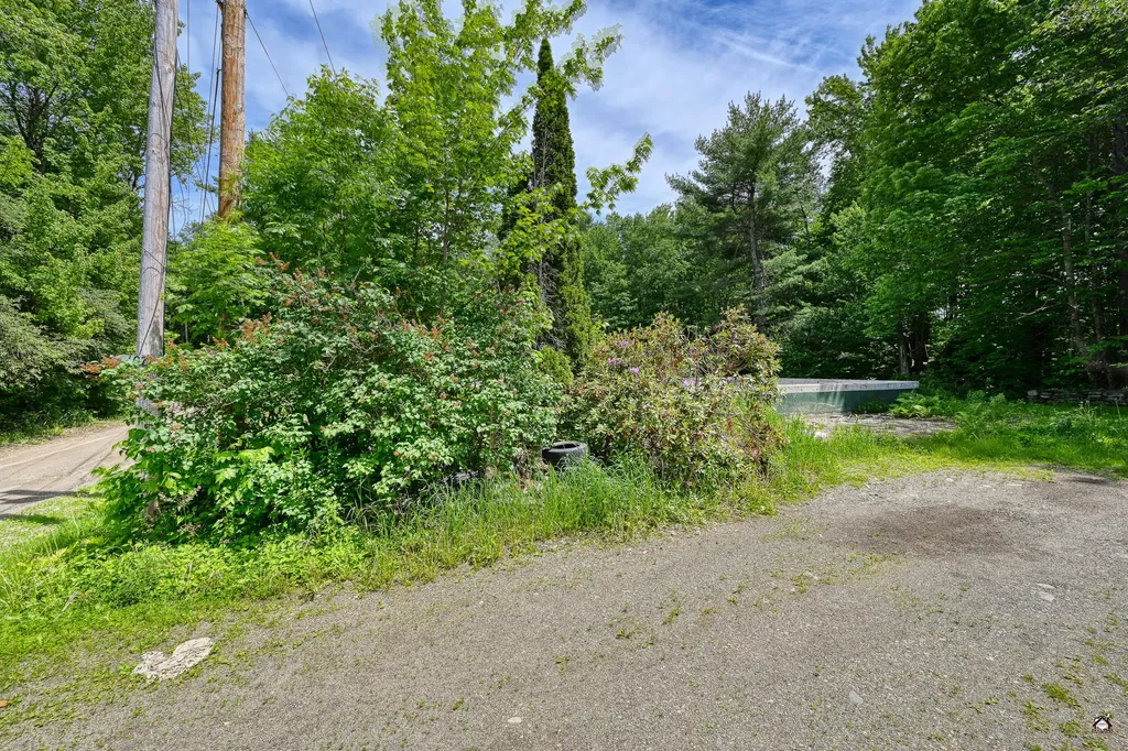 1075 Hill Road Clinton ME 04927