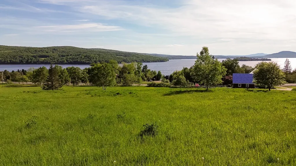 M42L37 2 Kendall Farm Trail Rangeley ME 04970
