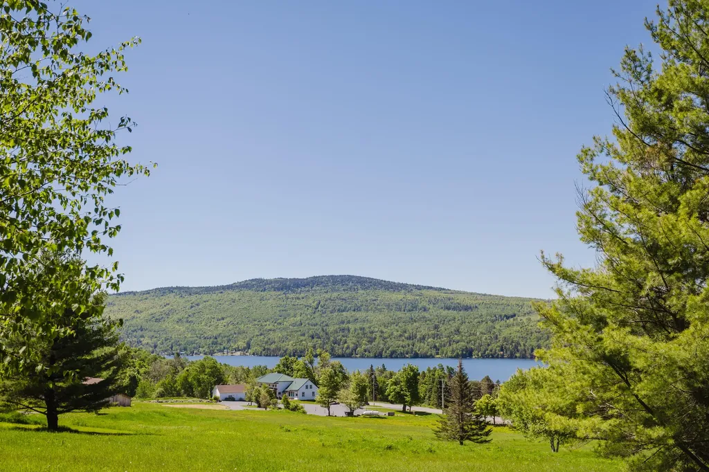 M42L37 2 Kendall Farm Trail Rangeley ME 04970