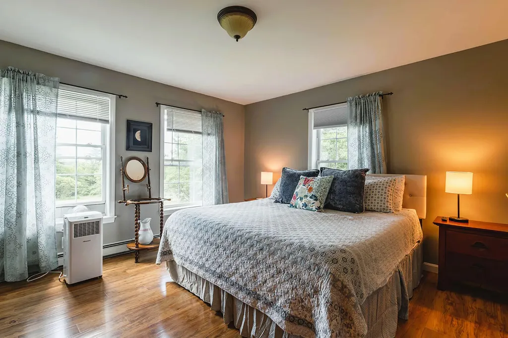 76 Hill Street South Thomaston ME 04858