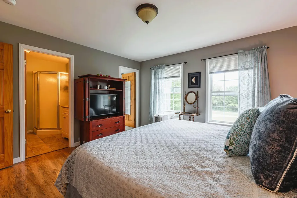 76 Hill Street South Thomaston ME 04858
