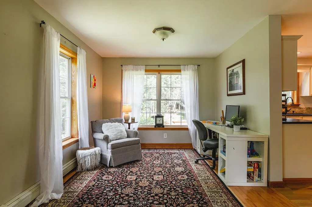 76 Hill Street South Thomaston ME 04858