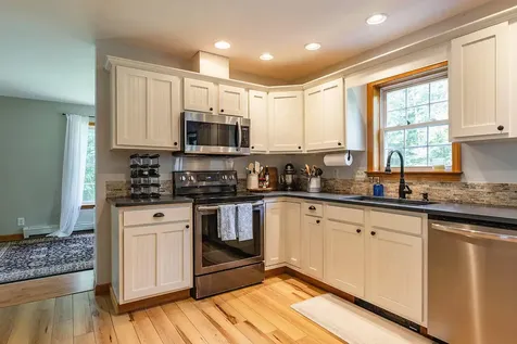 76 Hill Street South Thomaston ME 04858
