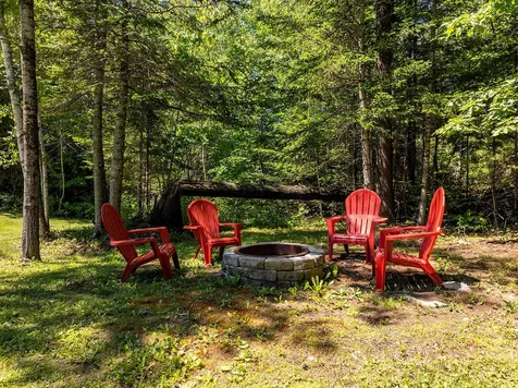 76 Hill Street South Thomaston ME 04858