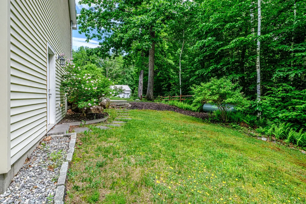 248 Hooper Ledge Road Paris ME 04281