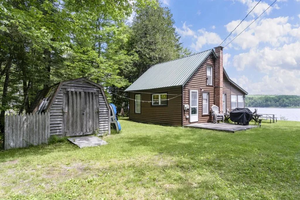 25 Allen Avenue Canaan ME 04924