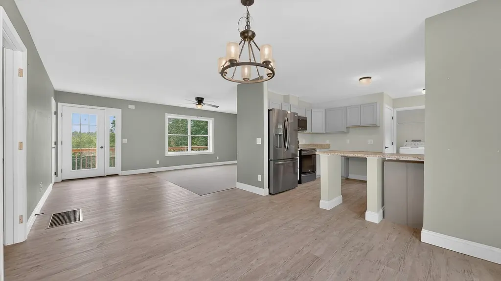 42 Hobbs Hill Lane Harrison ME 04040