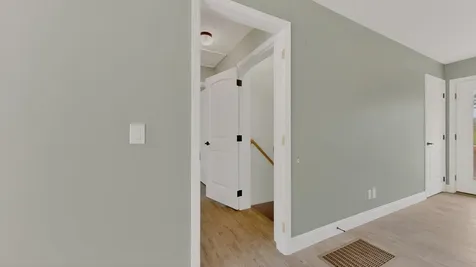 42 Hobbs Hill Lane Harrison ME 04040