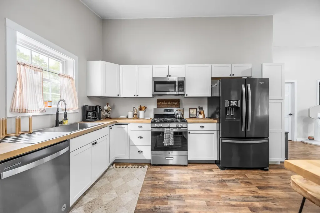 18 Brassua Lane Orrington ME 04474