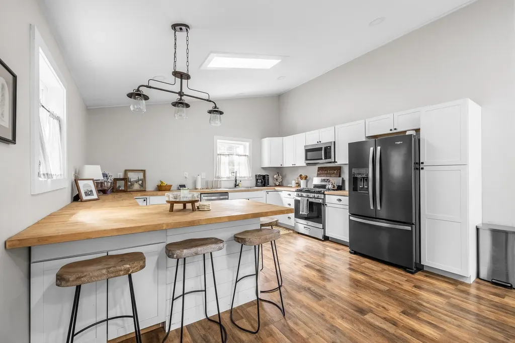 18 Brassua Lane Orrington ME 04474