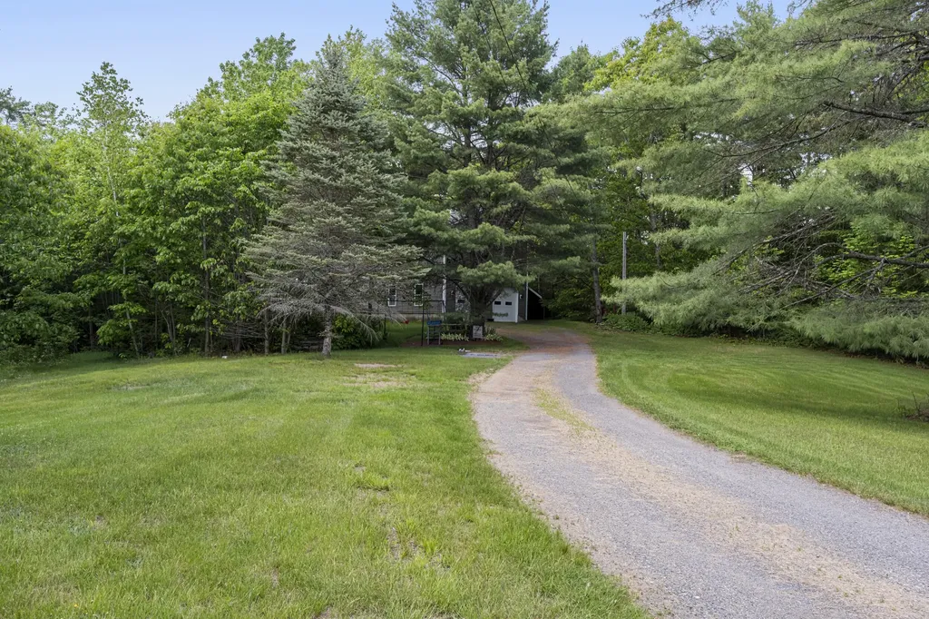 21 Burns Drive Clinton ME 04927