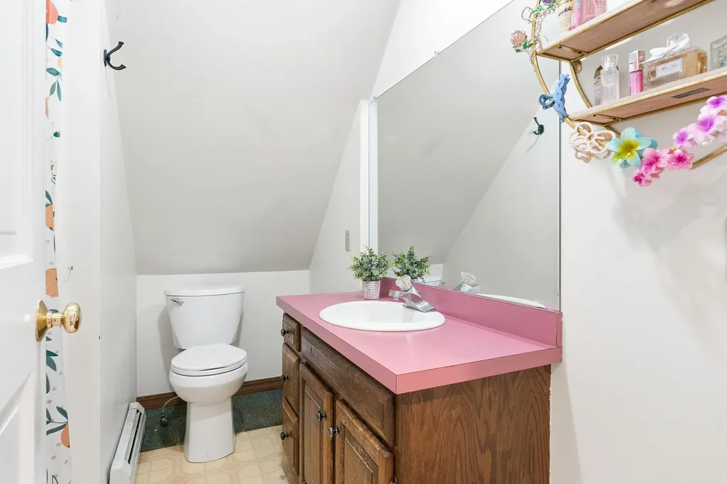 320 Lowelltown Road Wiscasset ME 04578