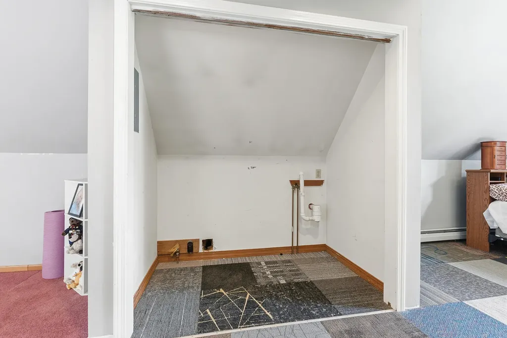 320 Lowelltown Road Wiscasset ME 04578