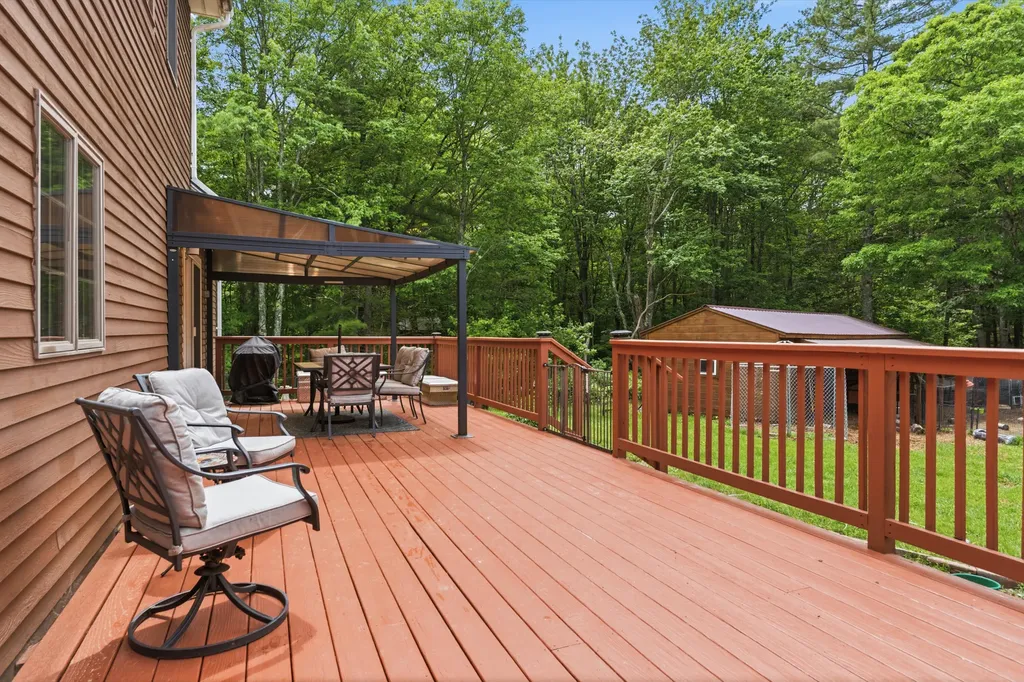 320 Lowelltown Road Wiscasset ME 04578