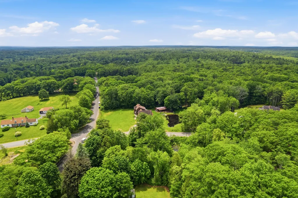 320 Lowelltown Road Wiscasset ME 04578