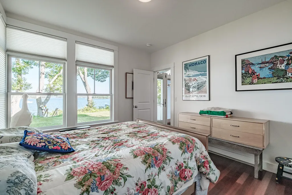 86 Maquoit Drive Freeport ME 04032