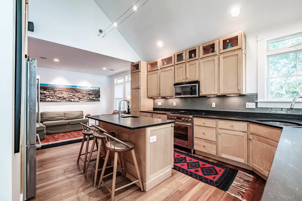 86 Maquoit Drive Freeport ME 04032