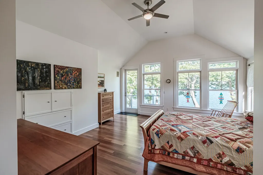 86 Maquoit Drive Freeport ME 04032