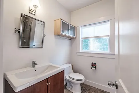 86 Maquoit Drive Freeport ME 04032