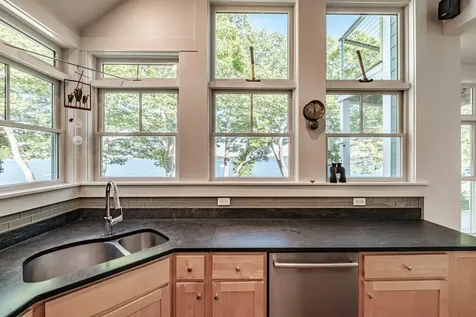 86 Maquoit Drive Freeport ME 04032