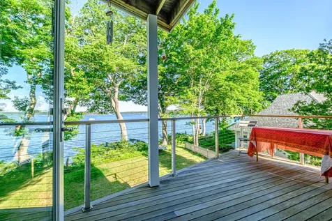 86 Maquoit Drive Freeport ME 04032