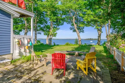 86 Maquoit Drive Freeport ME 04032