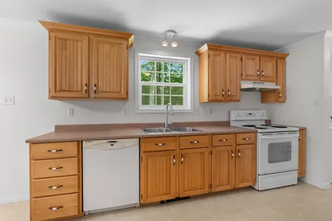 29 Watson Hill Road Limerick ME 04048