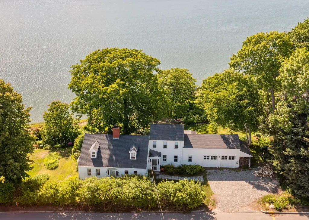 16 U.s. Route Falmouth ME 04105