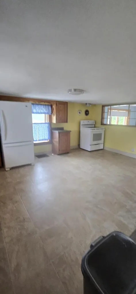 380 Oak Street Sanford ME 04073