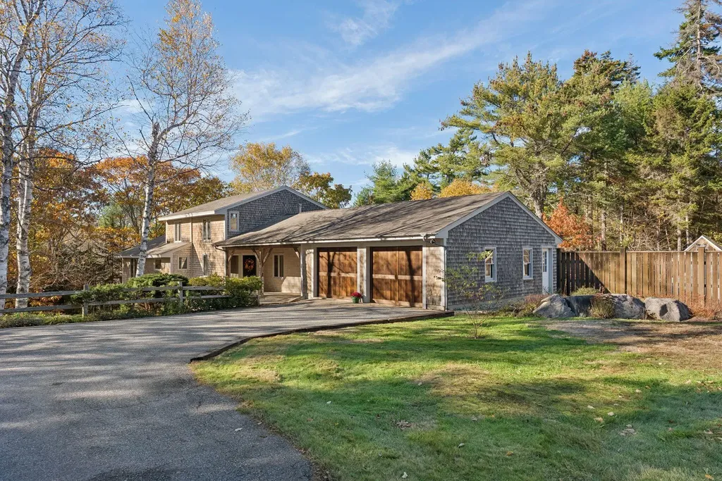 136 Bethel Point Road Harpswell ME 04079