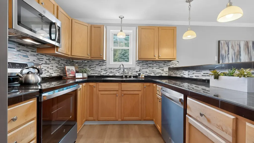 15 Jarita Court Portland ME 04103