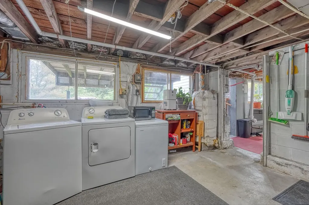 26 Spencer Road Benton ME 04901