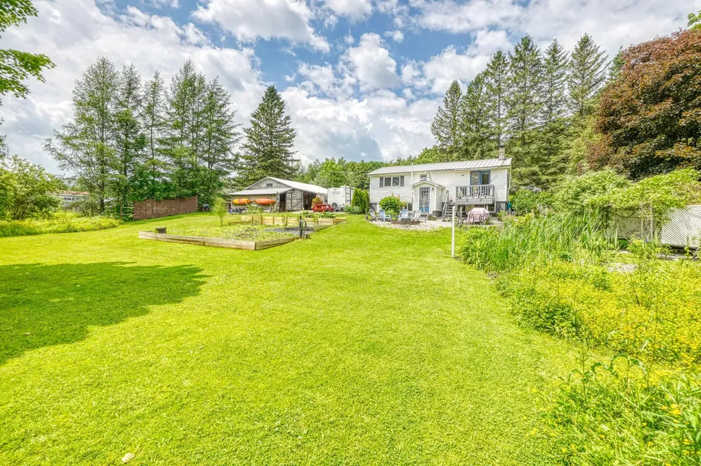 26 Spencer Road Benton ME 04901